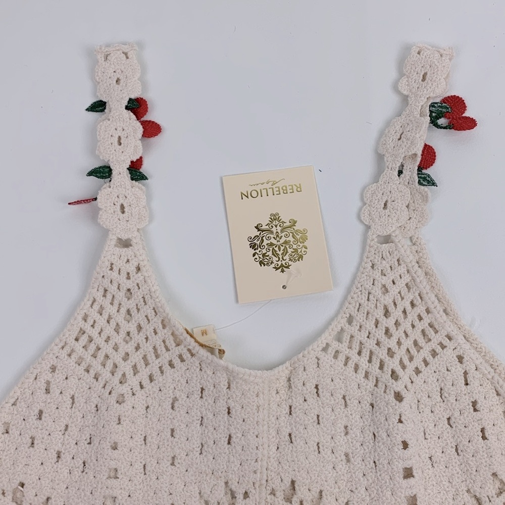 Rebellion Crochet knit Cherry design Tank Top Creme Red green Size Medium NWT - Picture 9 of 14